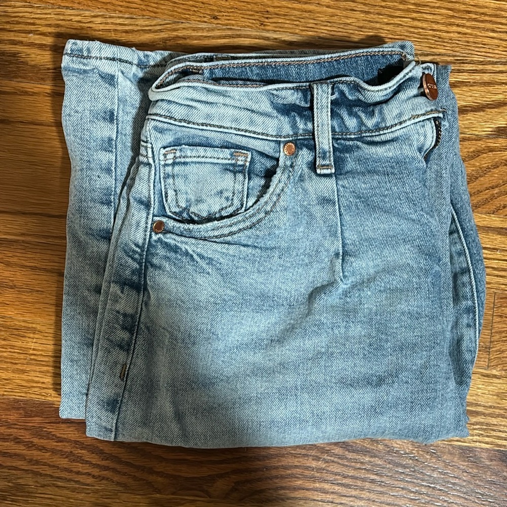 Express high rise light wash jeans